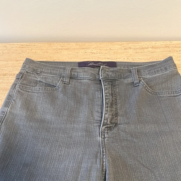Not Your Daughters Jeans Size 8 Inseam 29 inches - Picture 4 of 8